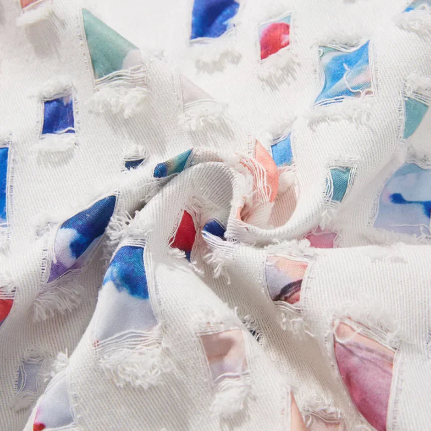 Men’s Abstract Patterned Button-Up Shirt