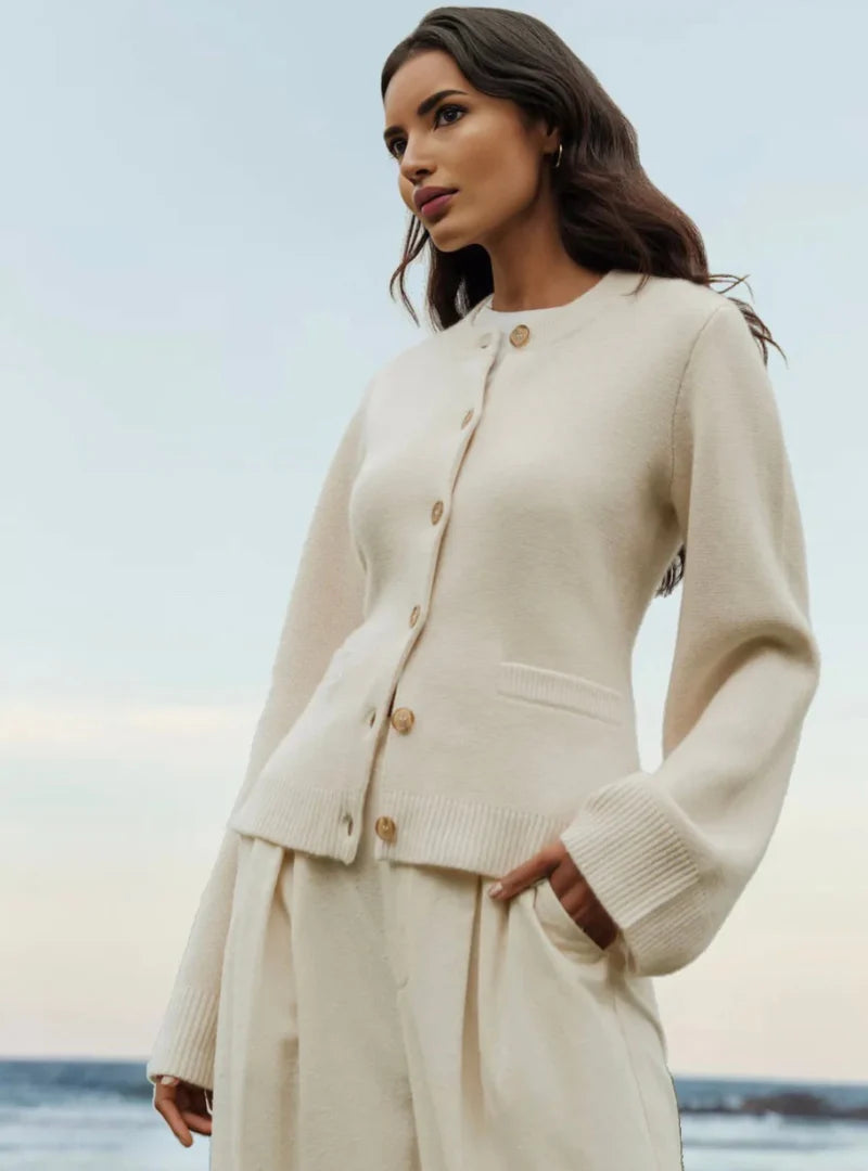 Mia - Women's Timeless Buttoned Elegance Cardigan