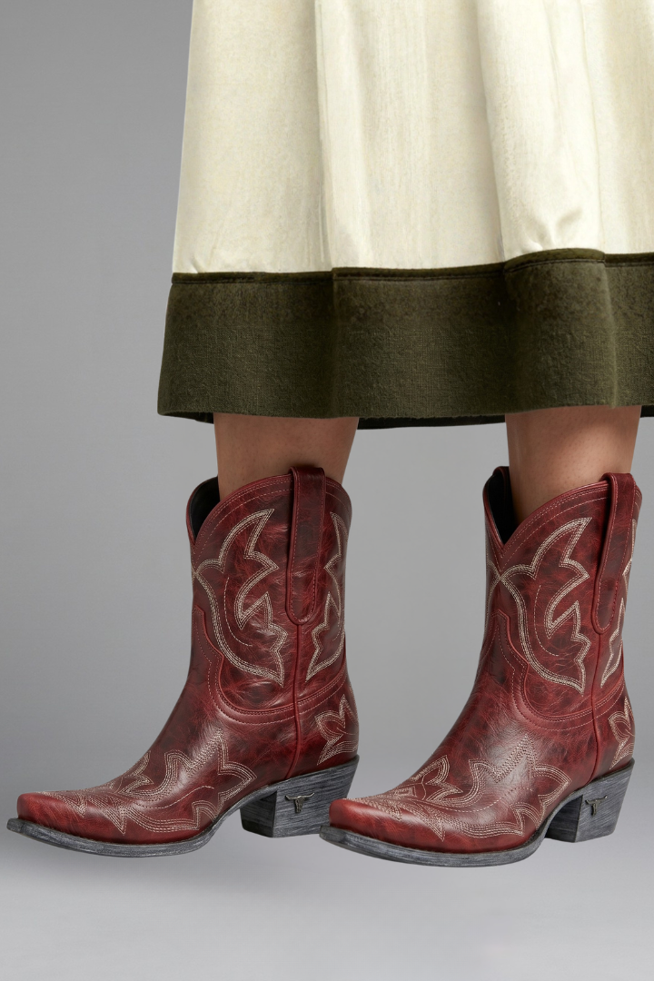 Sierra | Women's Boots With Embroidered Detailing For All-Season Wear